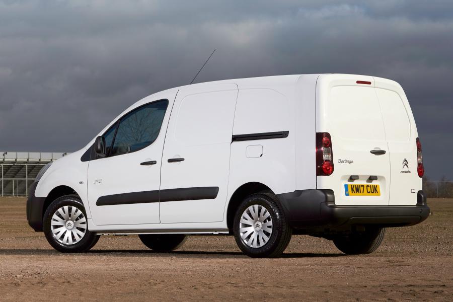  Citroen Berlingo Van L2 Full Electric 2017 года  (UK) (фото 4 из 14)